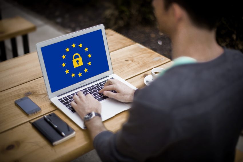 Las sanciones previstas por incumplimiento del nuevo reglamento de protección de datos varían entre los 600 y los 600000 euros.